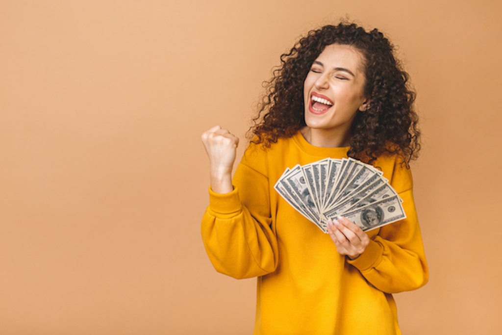 What's the difference between a cash advance and cash out refinance