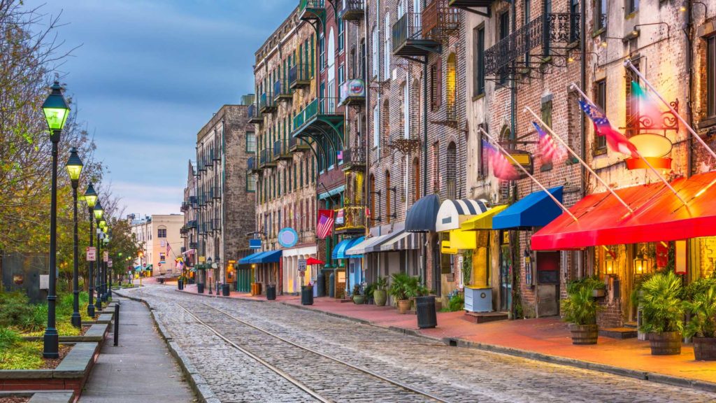 25 Fun Vacation Spots for Young Adults in the U.S. 5 Fun-Vacation-Spots-for-Young-Adults-in-the-US-Savannah-Georgia