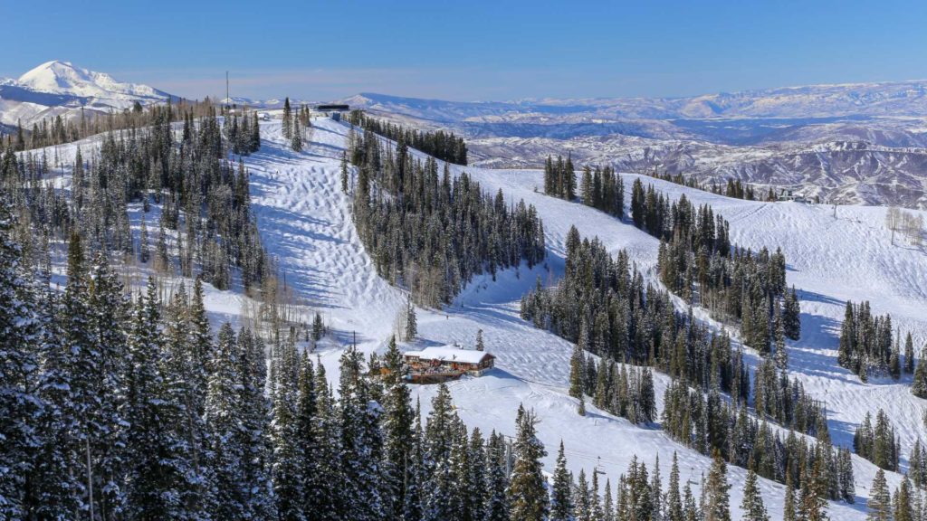 25 Fun Vacation Spots for Young Adults in the U.S. 17 Fun-Vacation-Spots-for-Young-Adults-in-the-US-Aspen-Colorado