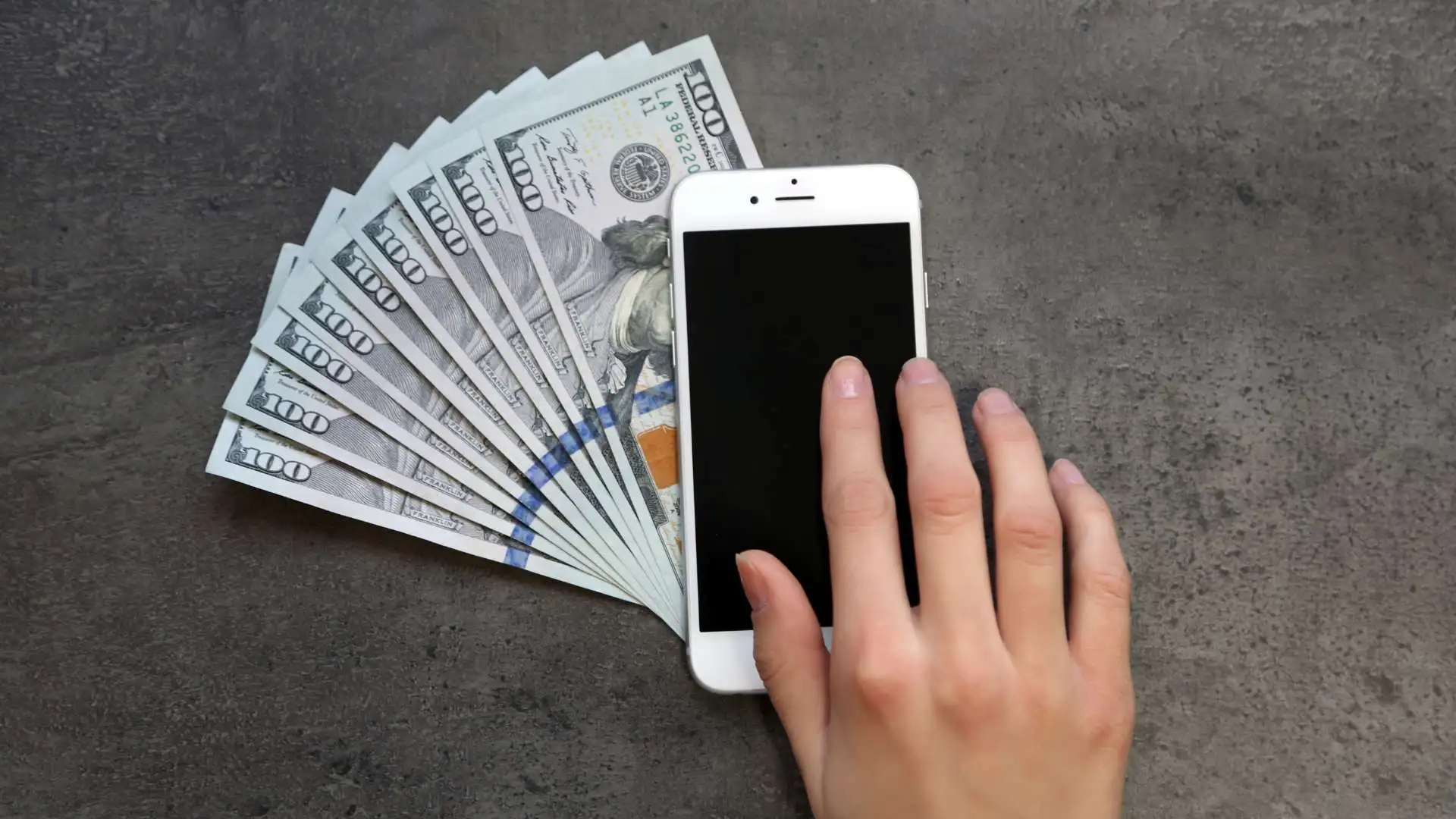 Avoiding-Hidden-Dangers-of-Cash-Advance-Apps