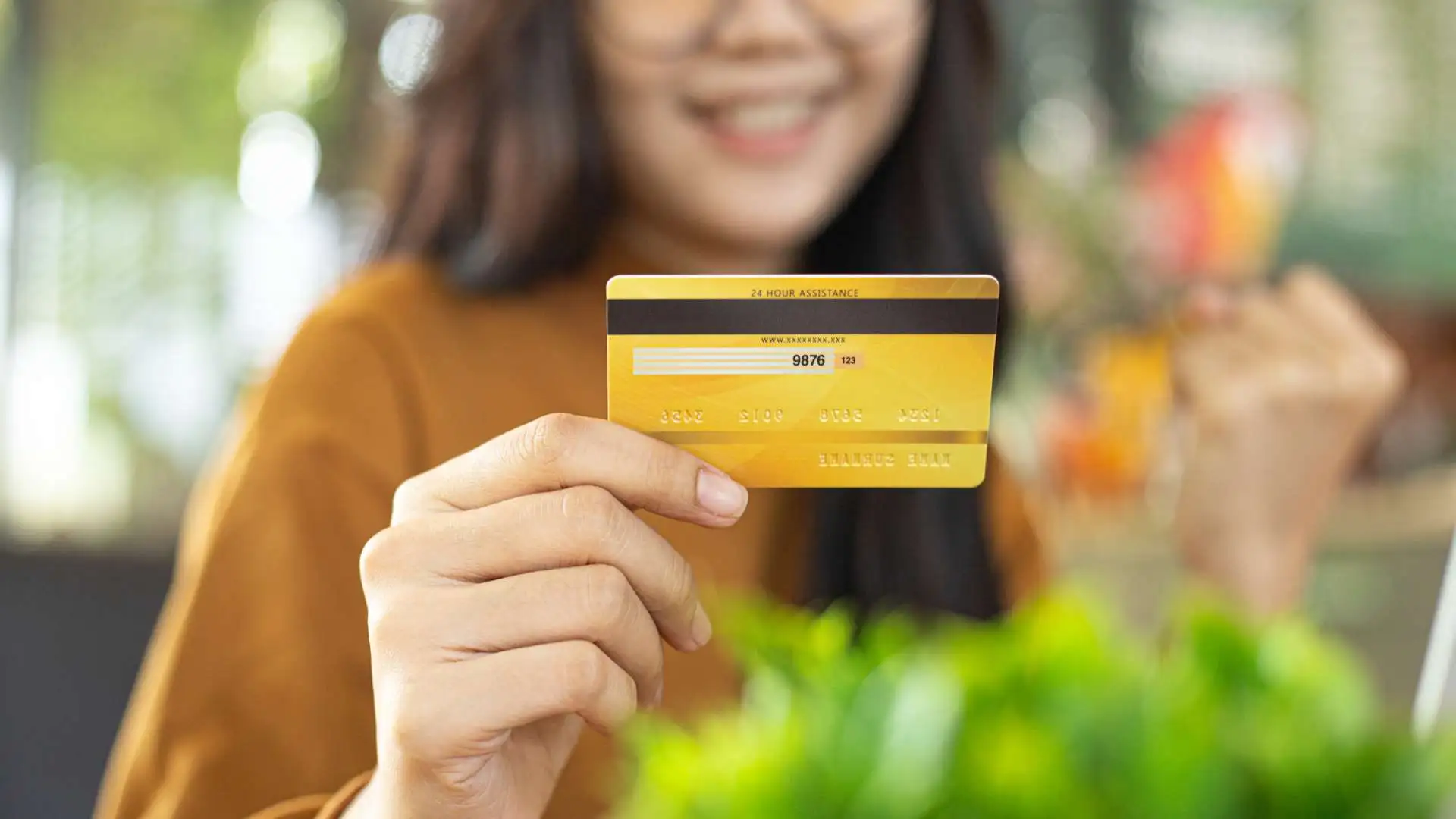 Prequalification vs Preapproval: Key Differences Every Cardholder Must Know 1 Prequalified-vs-preapproved